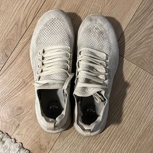 APL Techloom Breeze shoes. Size 7.5